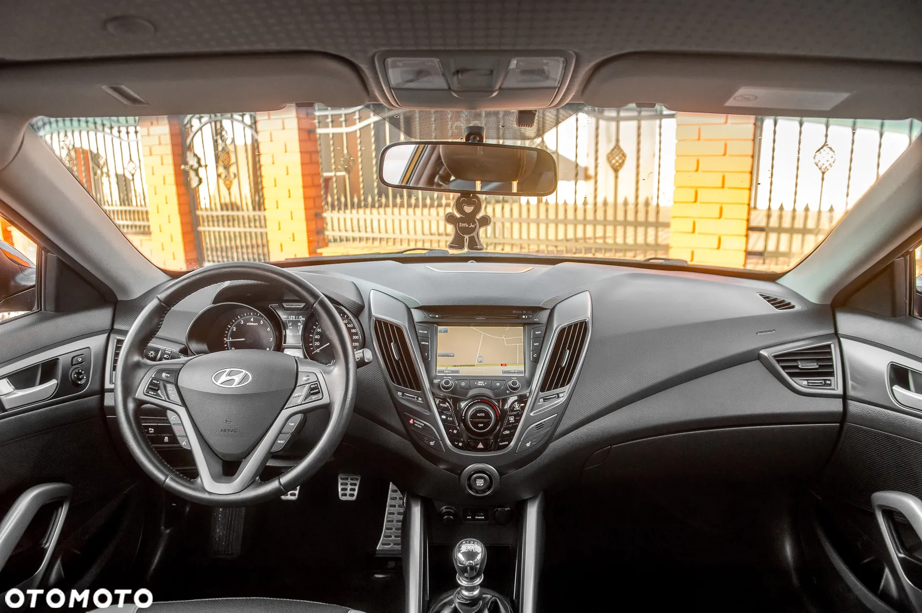 Hyundai Veloster 1.6 Turbo Premium - 21