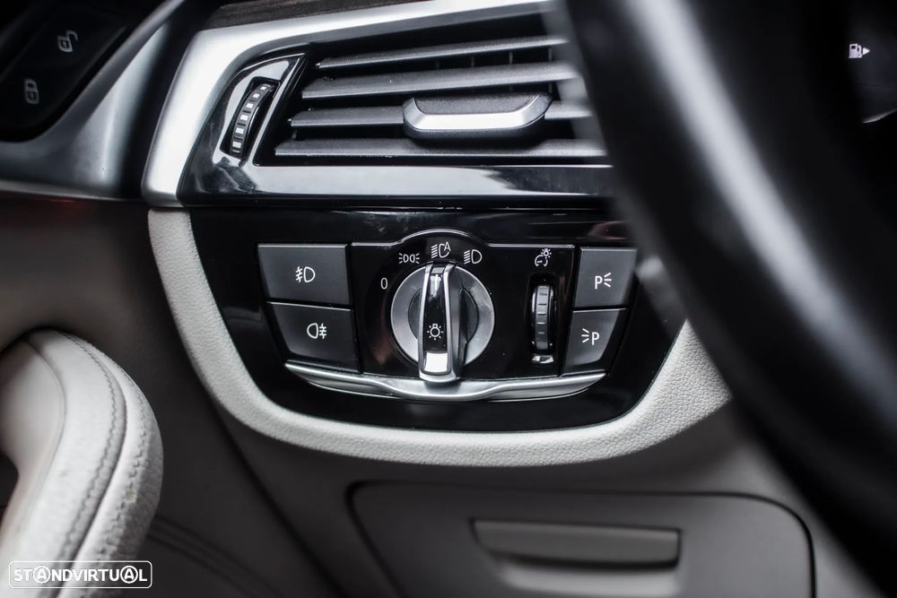 BMW 520 d Line Luxury Auto - 21