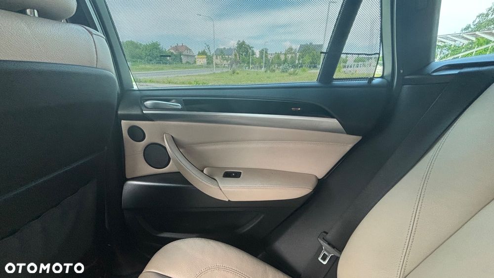 BMW X6 xDrive40d - 13