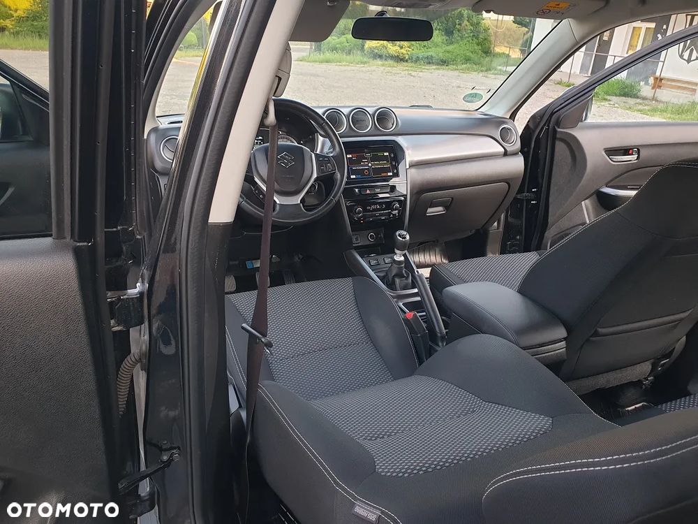 Suzuki Vitara 1.4 Boosterjet Comfort - 14