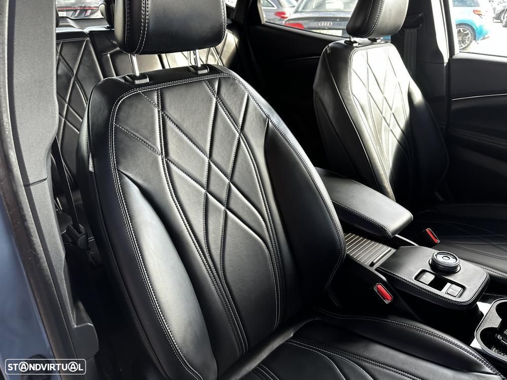 Ford Mustang Mach-E Standard - 45