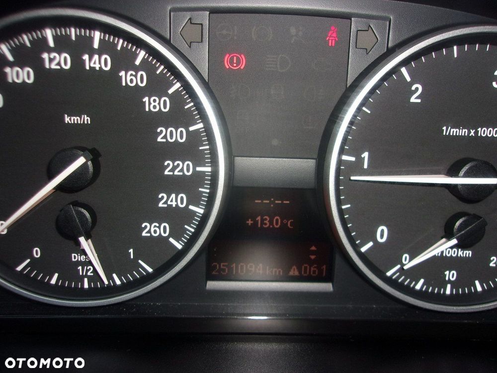 BMW X1 xDrive18d xLine - 17