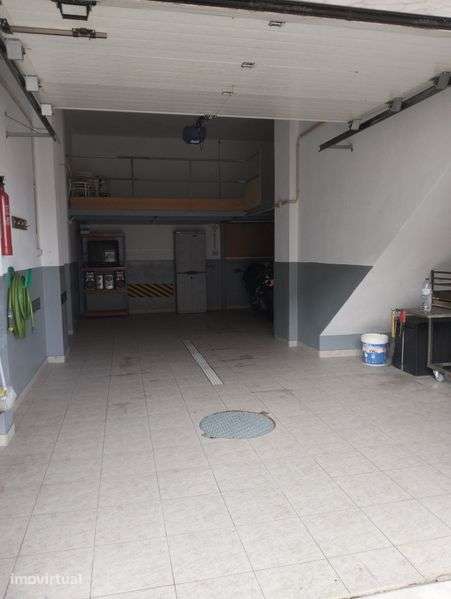 Garagem com 44 m² mais Mezanino - Grande imagem: 2/8