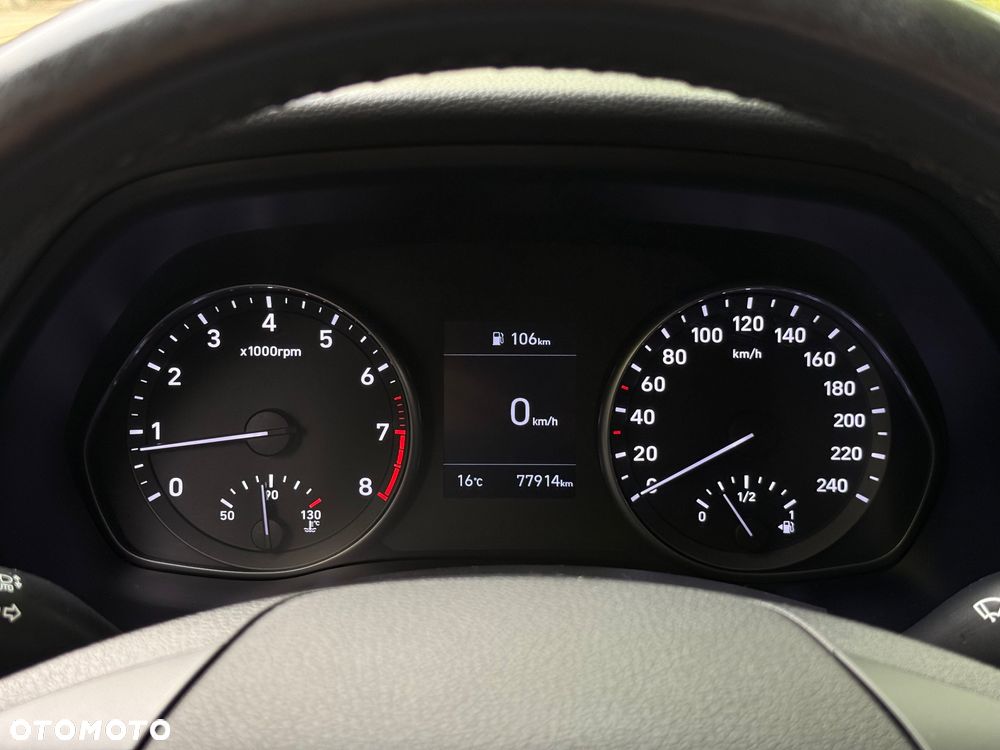 Hyundai i30 1.5 DPI Classic + - 15