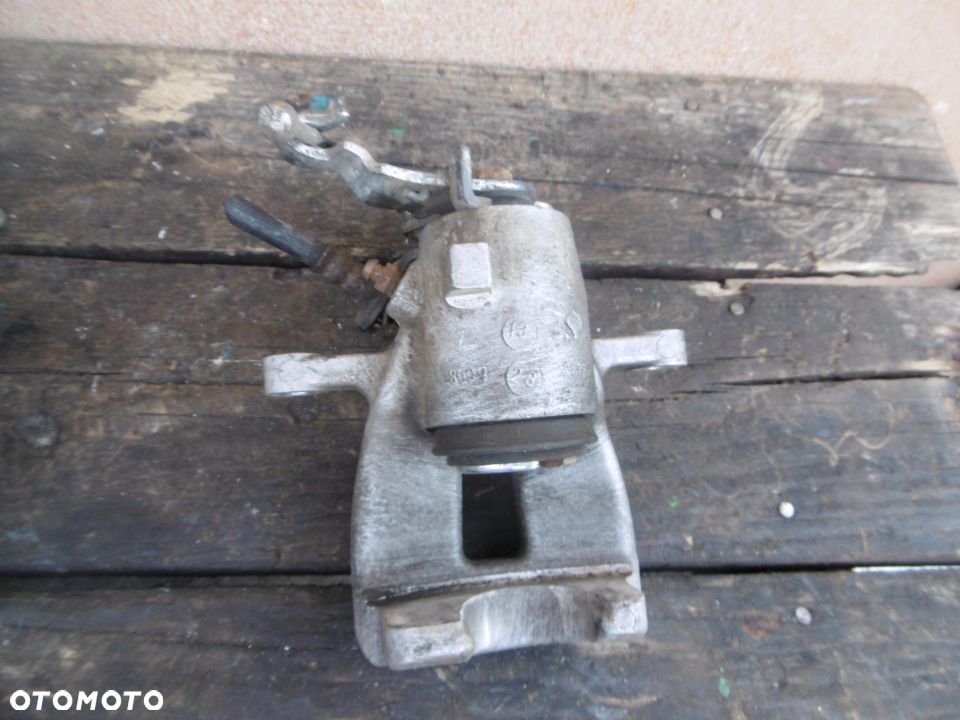 Zacisk tył SKODA OCTAVIA II - 3