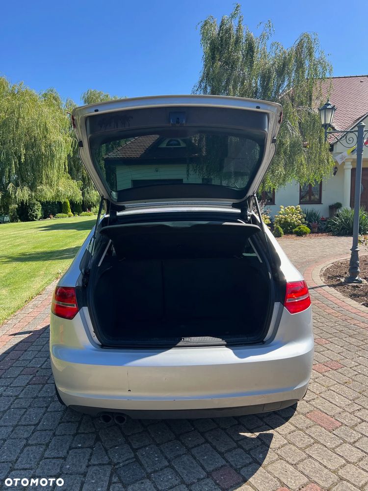 Audi A3 Sportback - 12