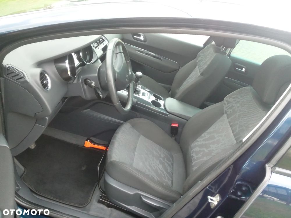 Peugeot 3008 1.6 Premium - 12