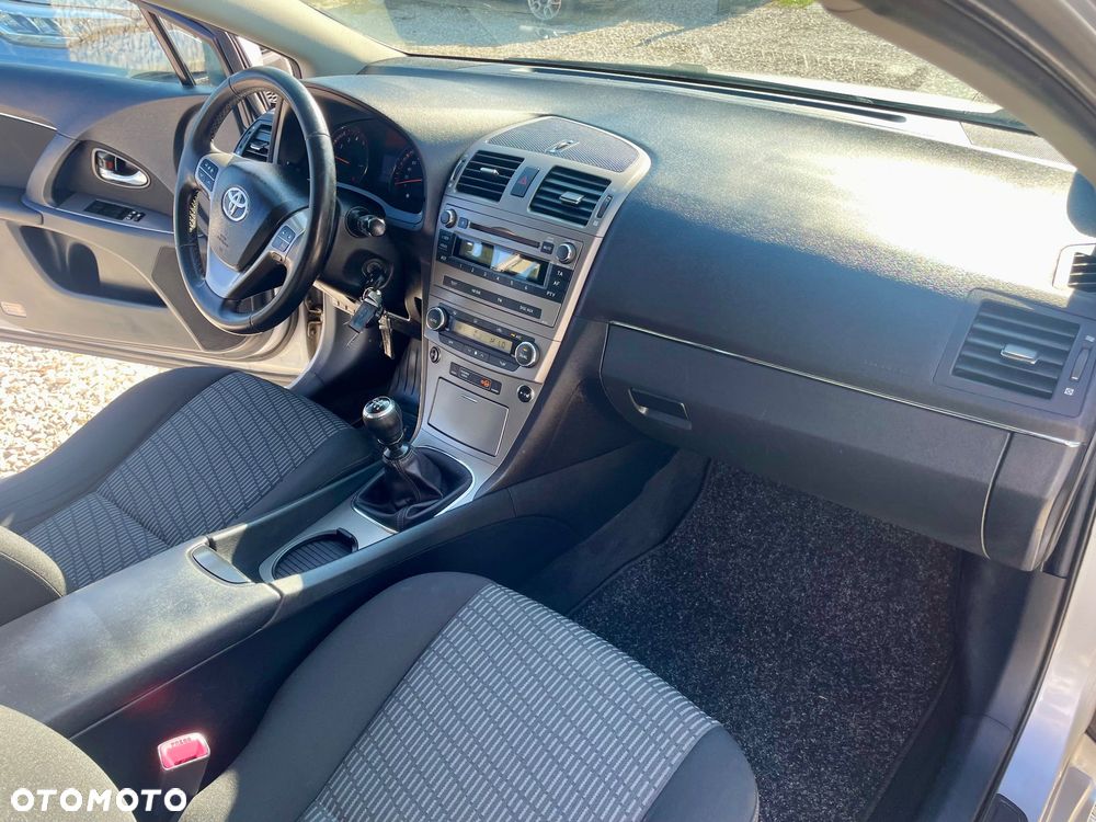 Toyota Avensis 1.8 Selection - 27