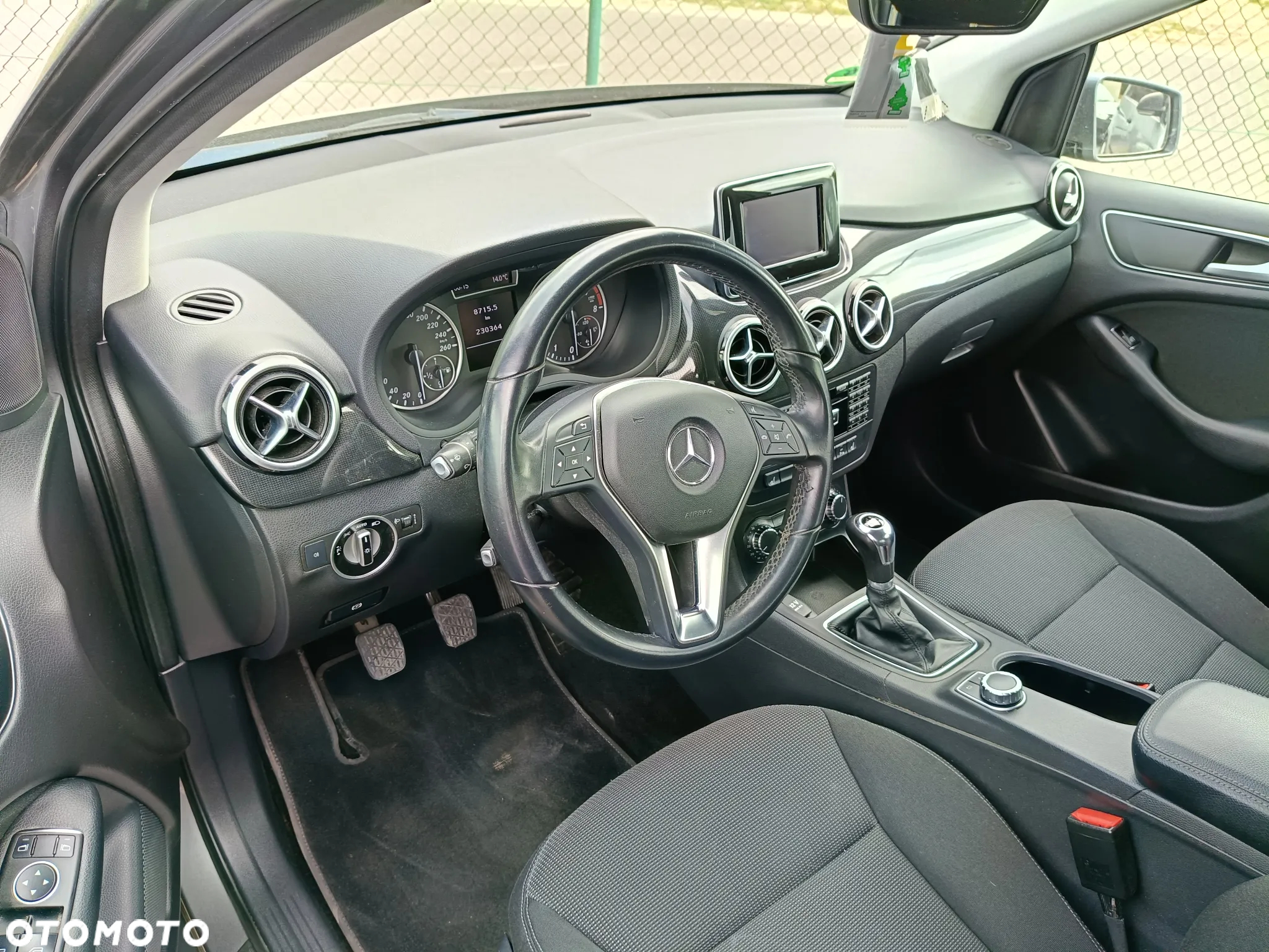 Mercedes-Benz Klasa B 180 (BlueEFFICIENCY) - 8