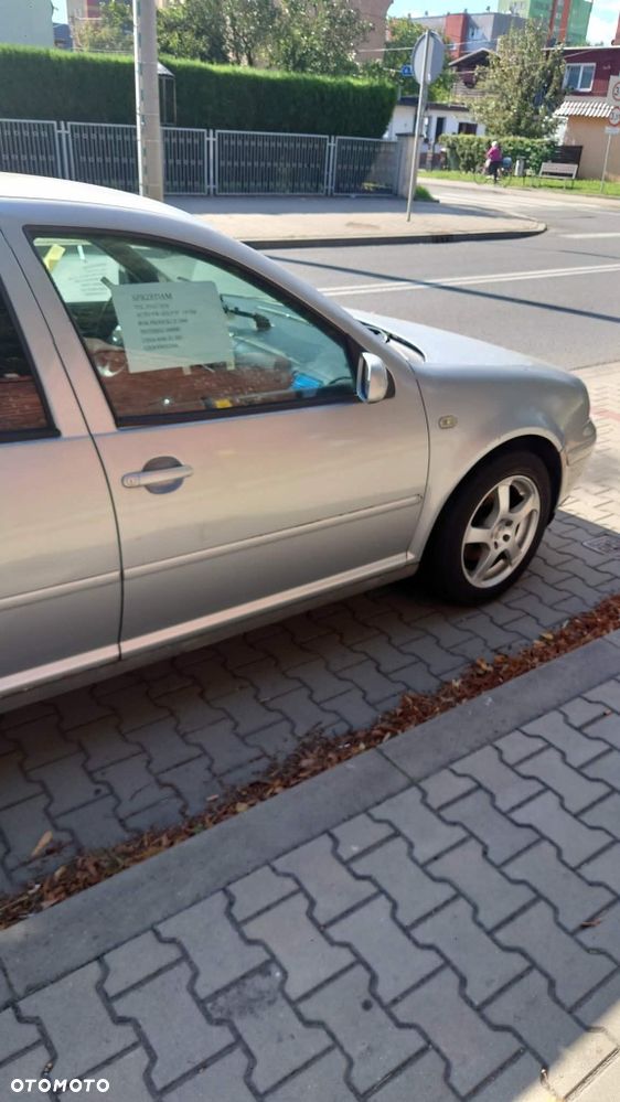 Volkswagen Golf - 5