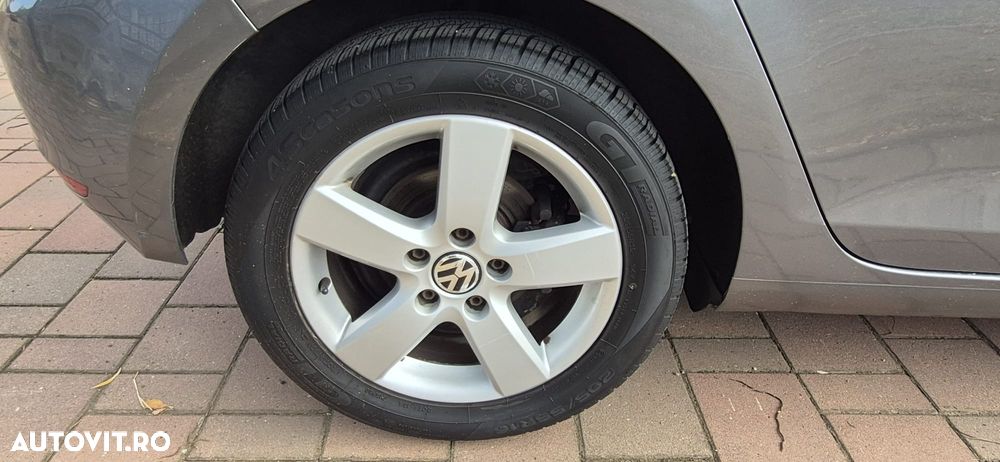 Volkswagen Golf - 17