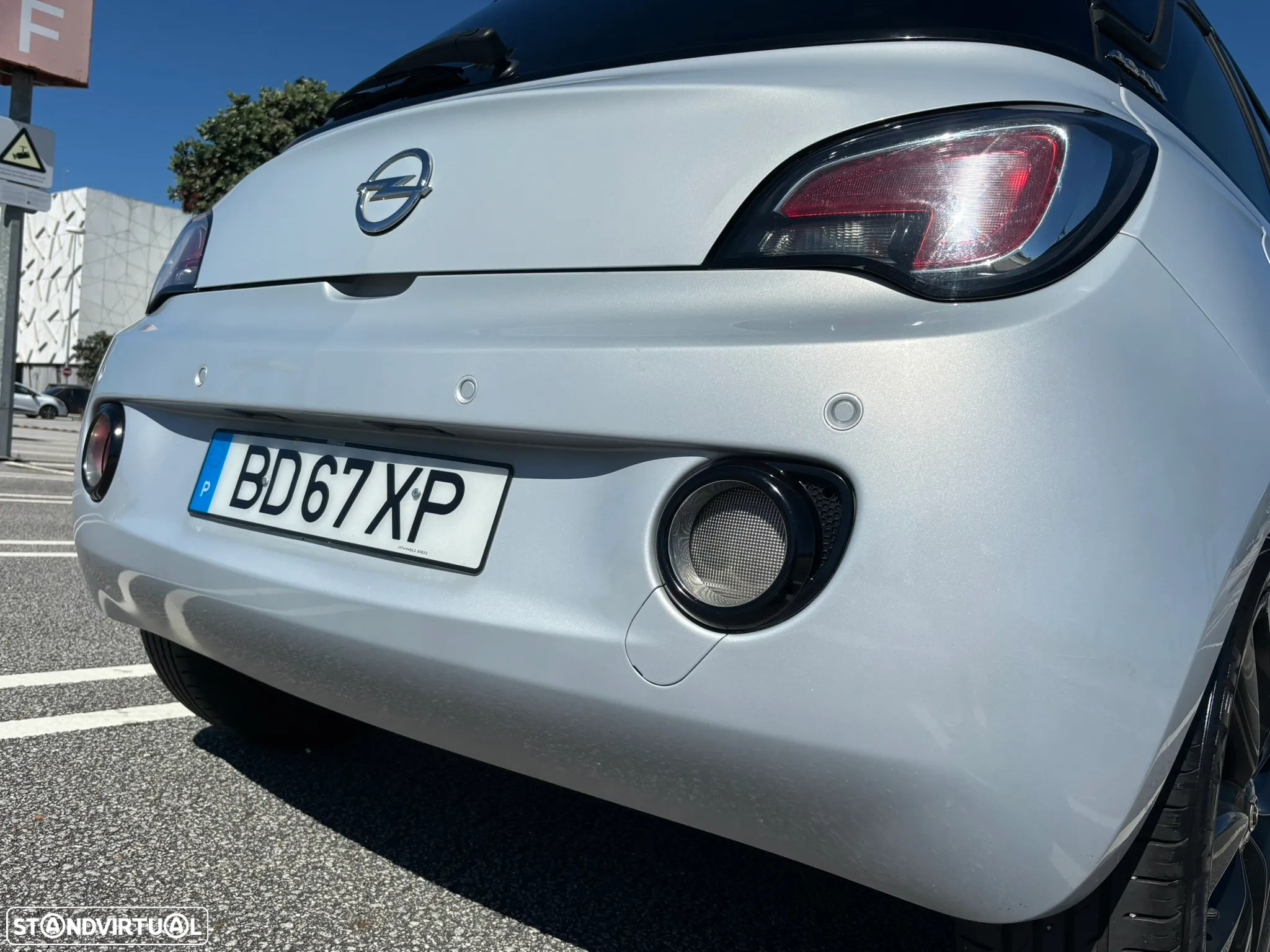 Opel Adam 1.0 T Glam - 10