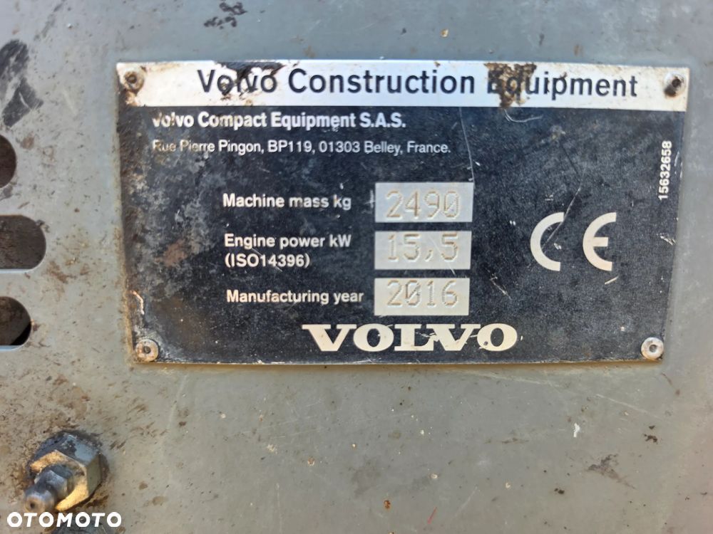 Volvo ECR25D - 13