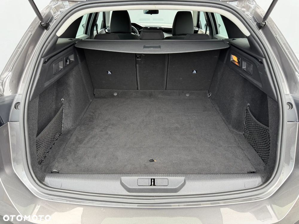 Peugeot 308 1.5 BlueHDi Allure S&S - 27