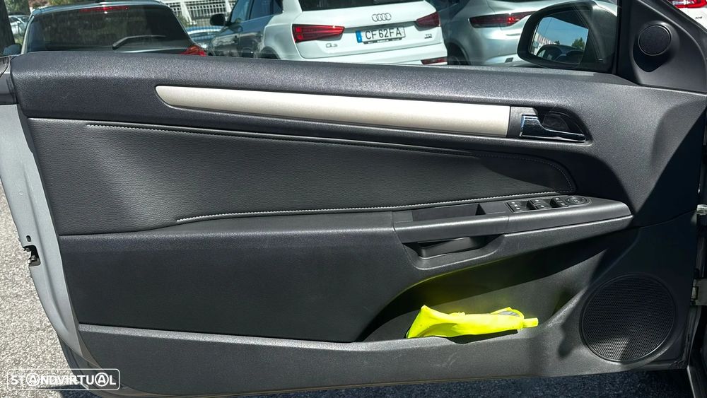 Opel Astra Cabrio TwinTop 1.6 - 16