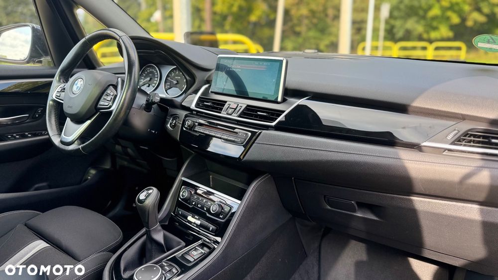 BMW Seria 2 218i Gran Tourer Sport Line - 26