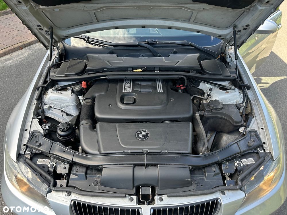 BMW Seria 3 318d - 22