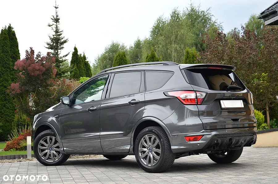 Ford Kuga 1.5 EcoBoost 2x4 ST-Line - 12