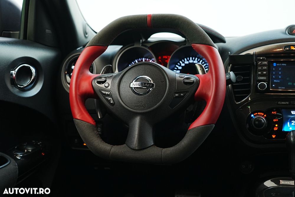 Nissan Juke 1.6L DIG-T X-TRONIC-M8 4X4 Nismo RS - 10