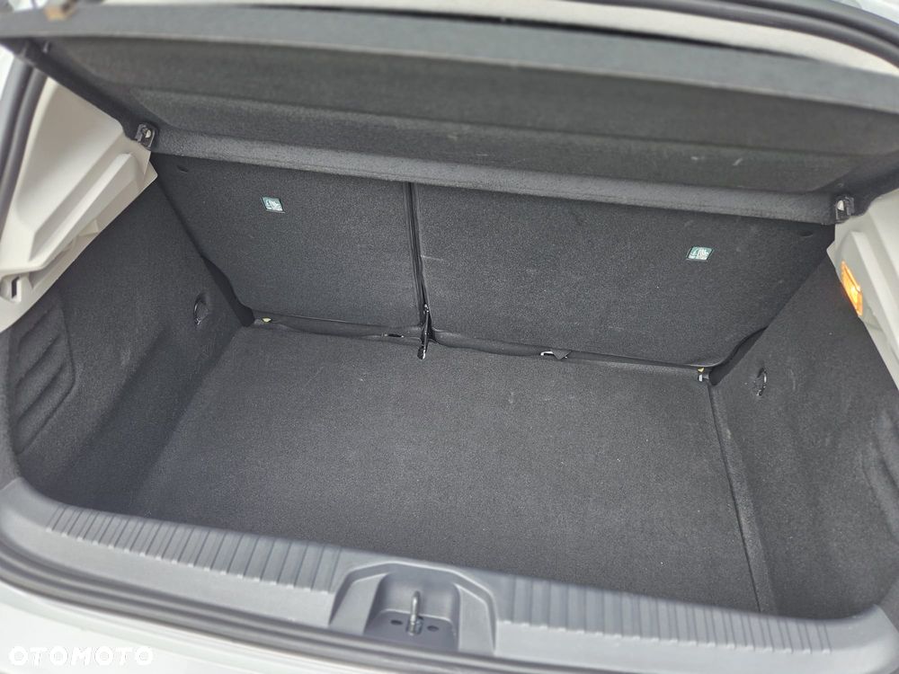 Renault Clio - 12