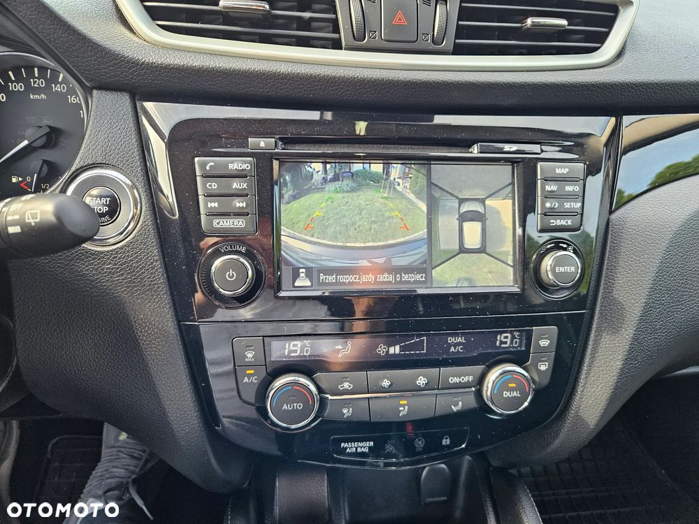 Nissan Qashqai 1.2 DIG-T Xtronic N-Connecta - 17