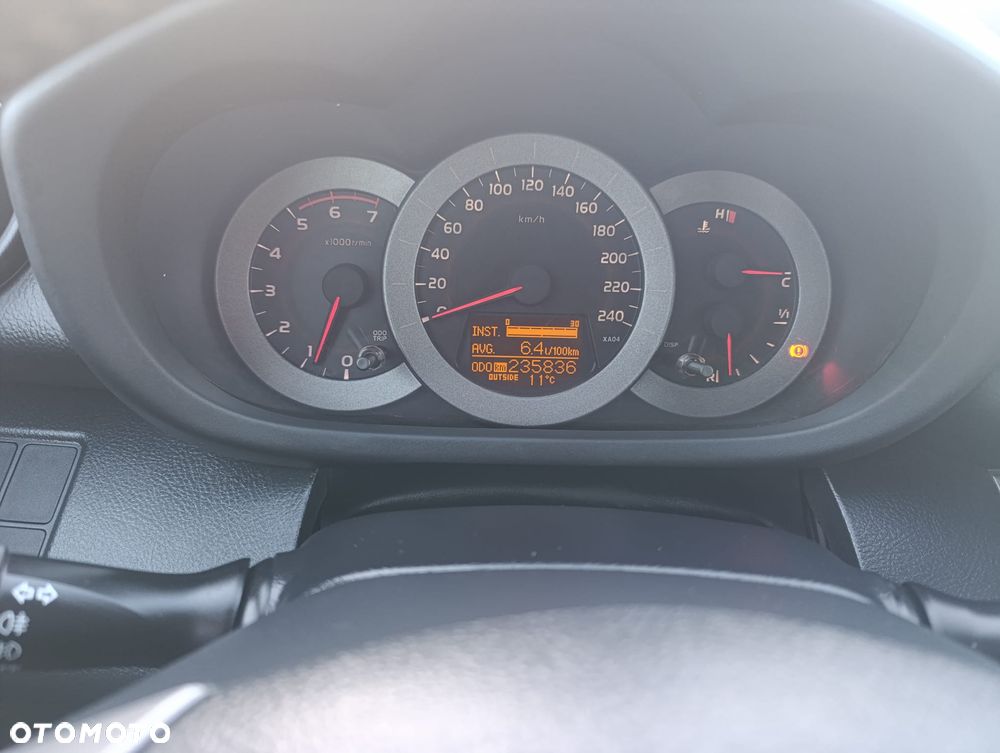 Toyota RAV4 2.2 D-4D Premium - 7