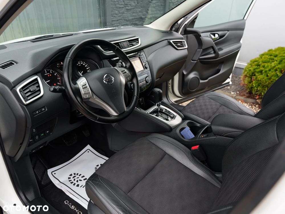 Nissan Qashqai 1.2 DIG-T Tekna Xtronic - 18