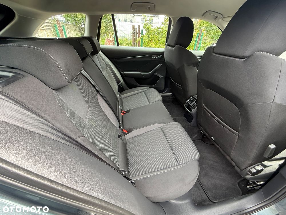 Skoda Octavia 2.0 TDI SCR Style DSG - 15