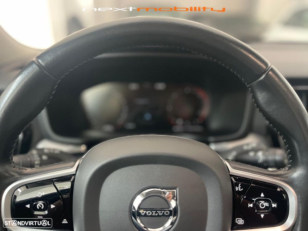 Volvo V60 Cross Country 2.0 D4 Polestar - 18