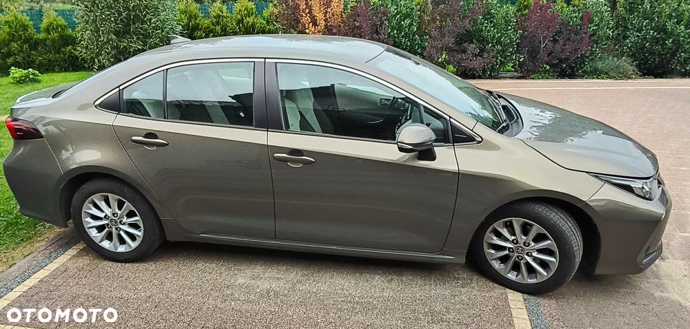 Toyota Corolla - 4