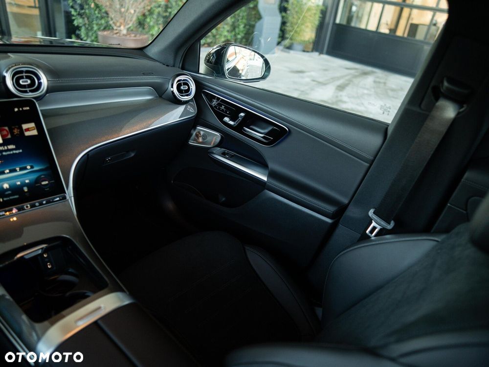 Mercedes-Benz GLC - 16