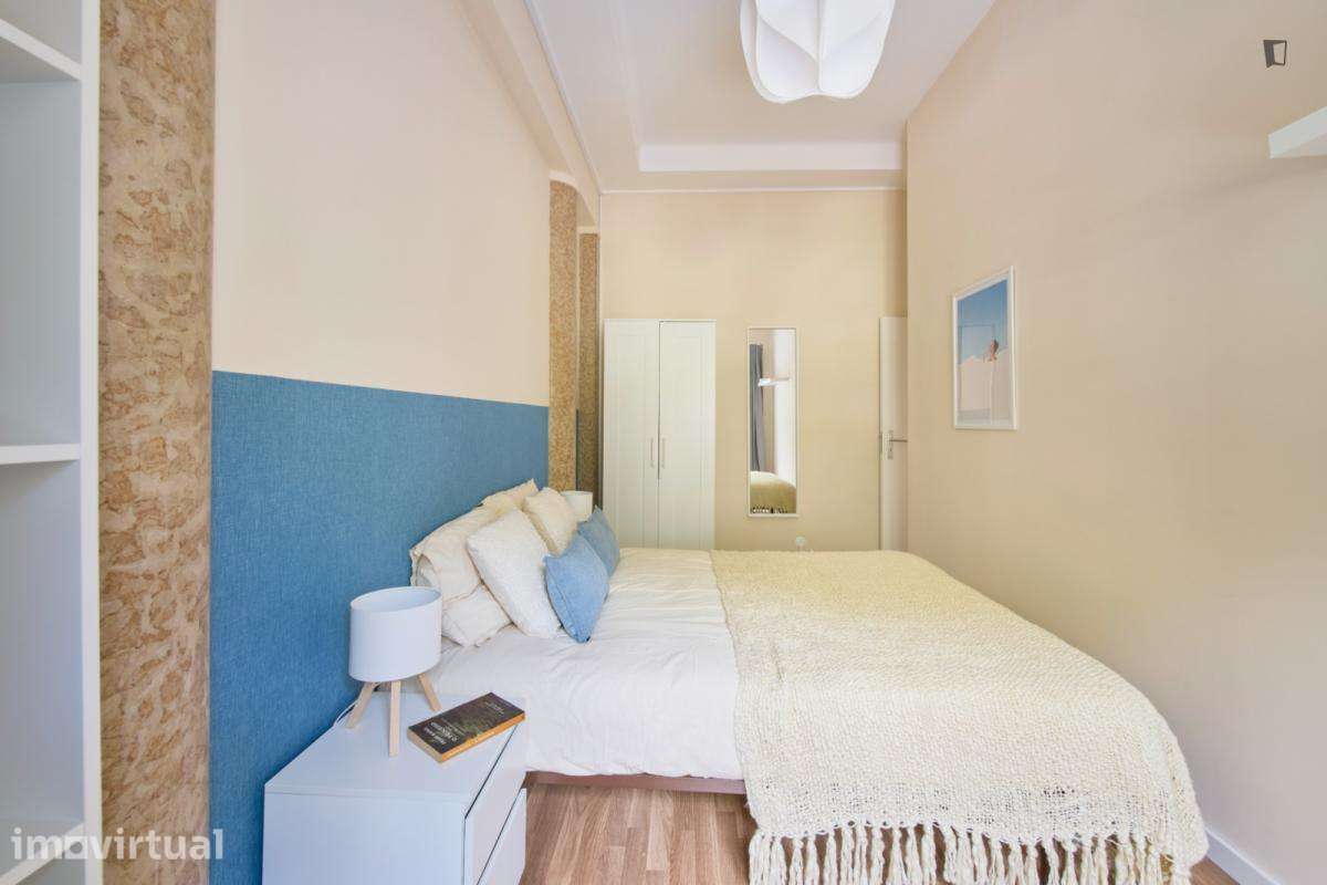 Quarto - localizado em Alameda Lisbon - Grande imagem: 2/50