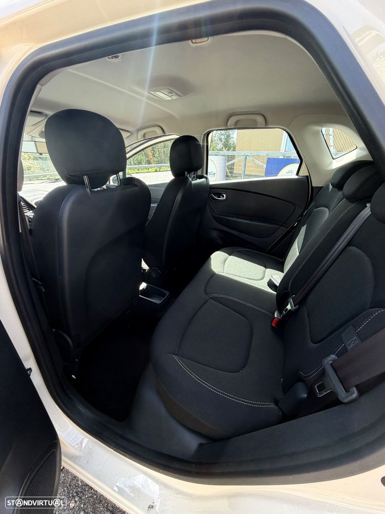 Renault Captur 1.5 dCi Red Edition - 24