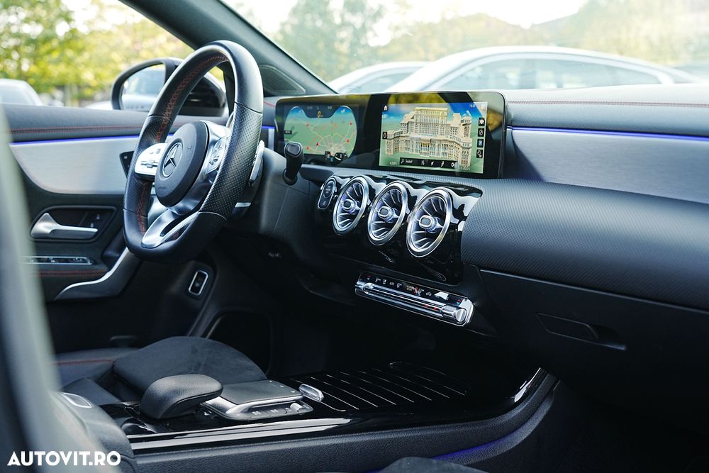 Mercedes-Benz CLA 180 7G-DCT AMG Line - 30