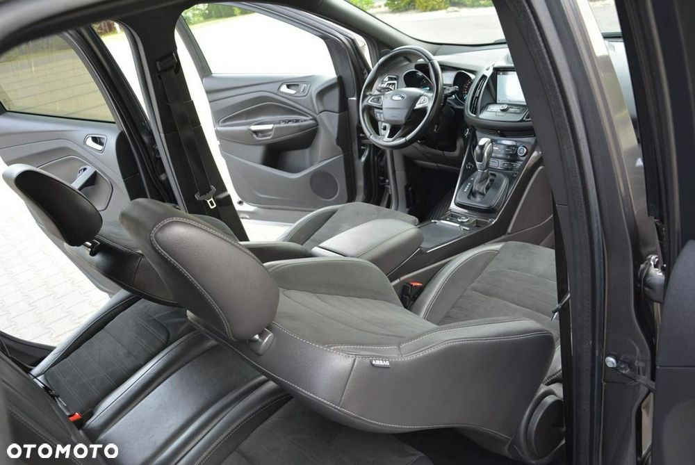 Ford Kuga 2.0 TDCi 4x4 ST-Line - 15
