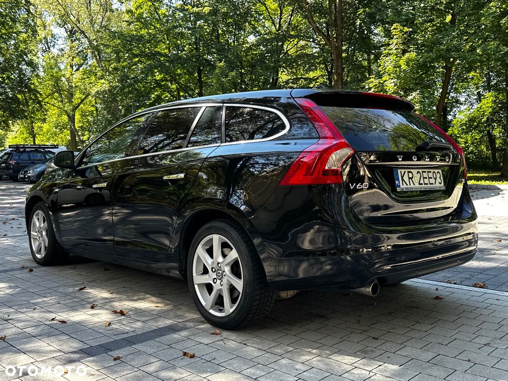 Volvo V60 D4 Momentum - 6