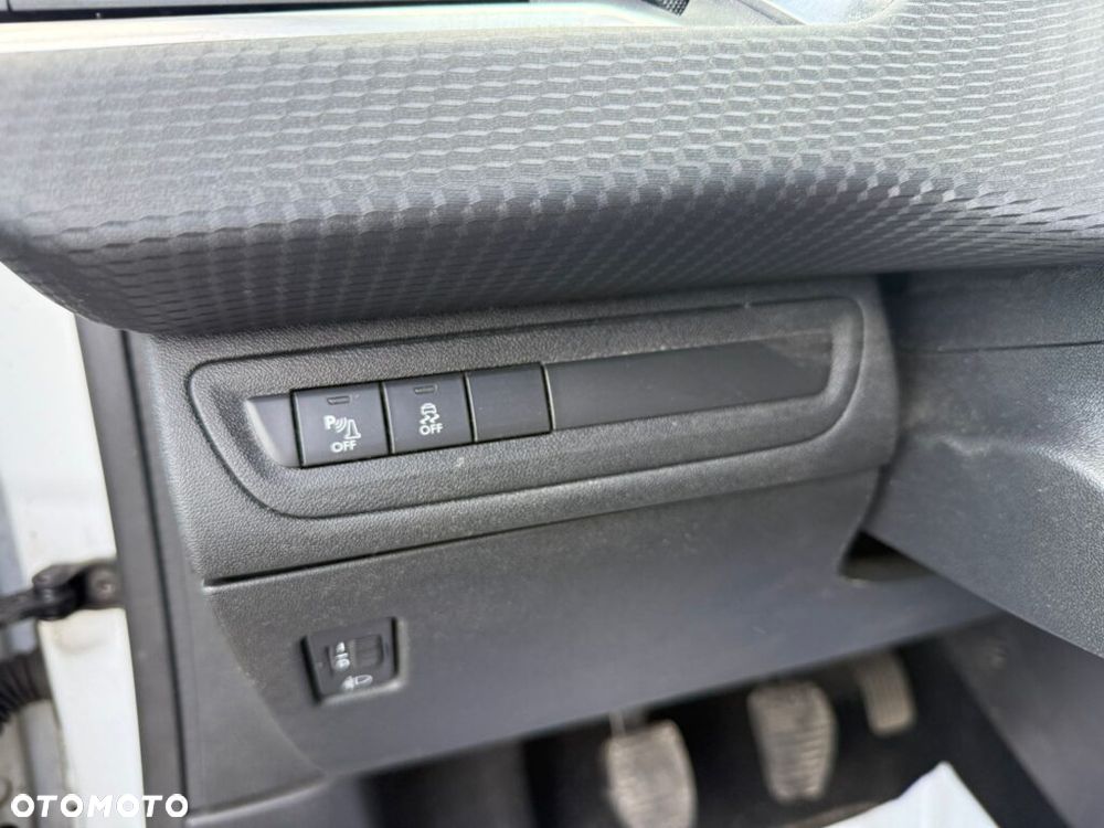 Peugeot 2008 PureTech 82 Active - 12