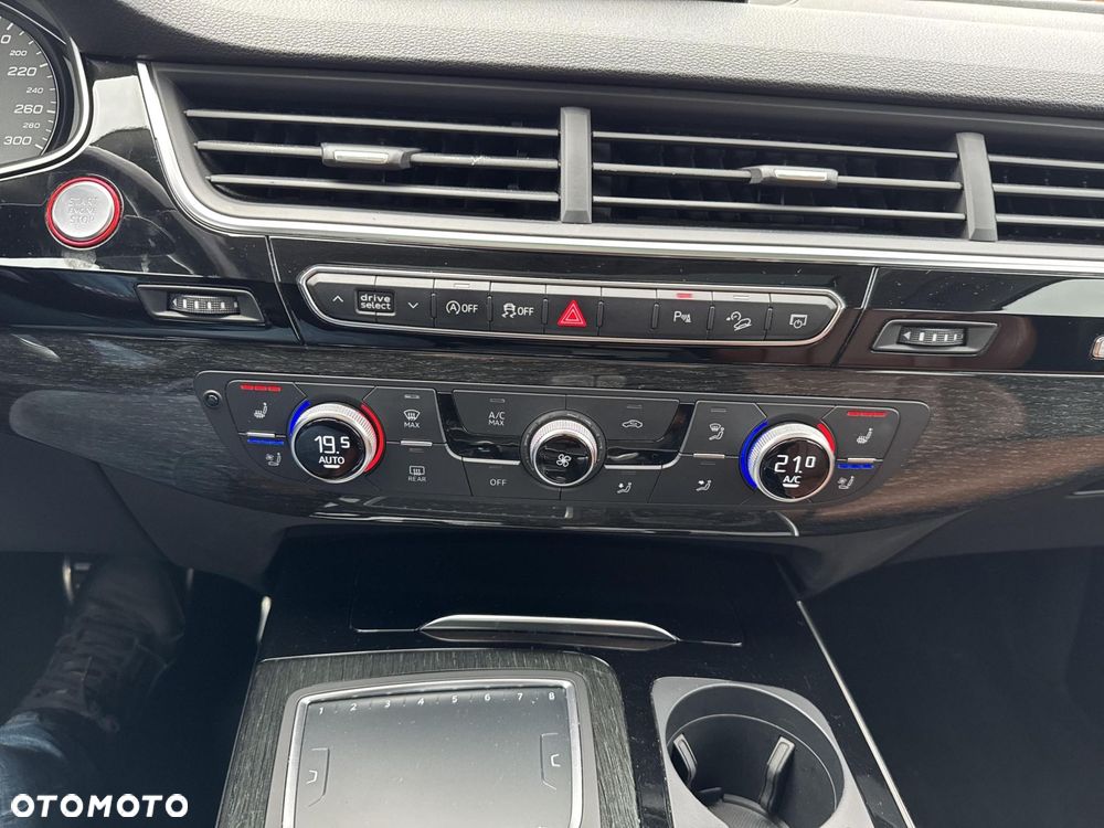 Audi SQ7 - 16