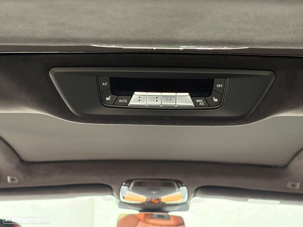 BMW X7 40 d xDrive Pack M - 13
