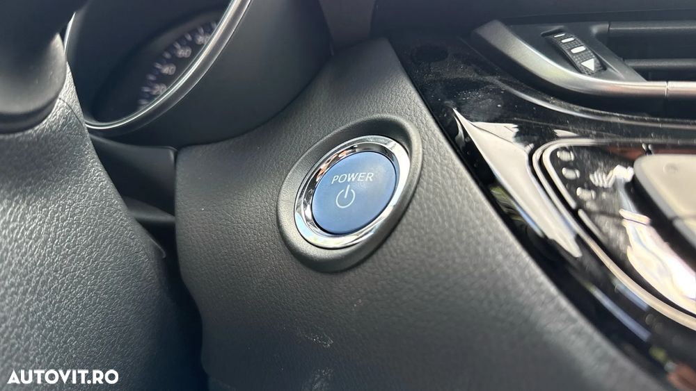 Toyota C-HR 1.8 HSD 122 CP 4x2 CVT Core - 24