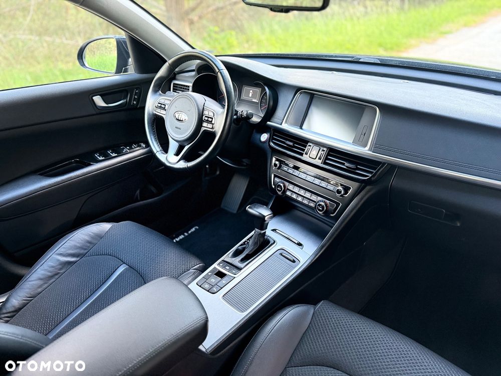 Kia Optima Plug-in Hybrid - 21
