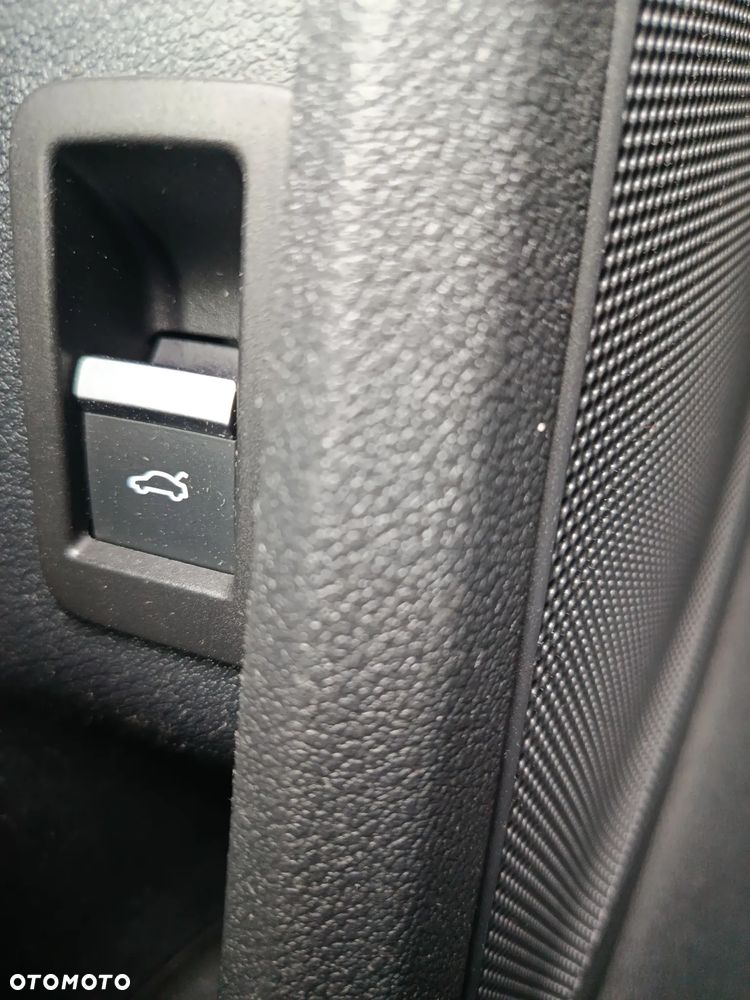Audi A4 Avant 35 TFSI S tronic - 36