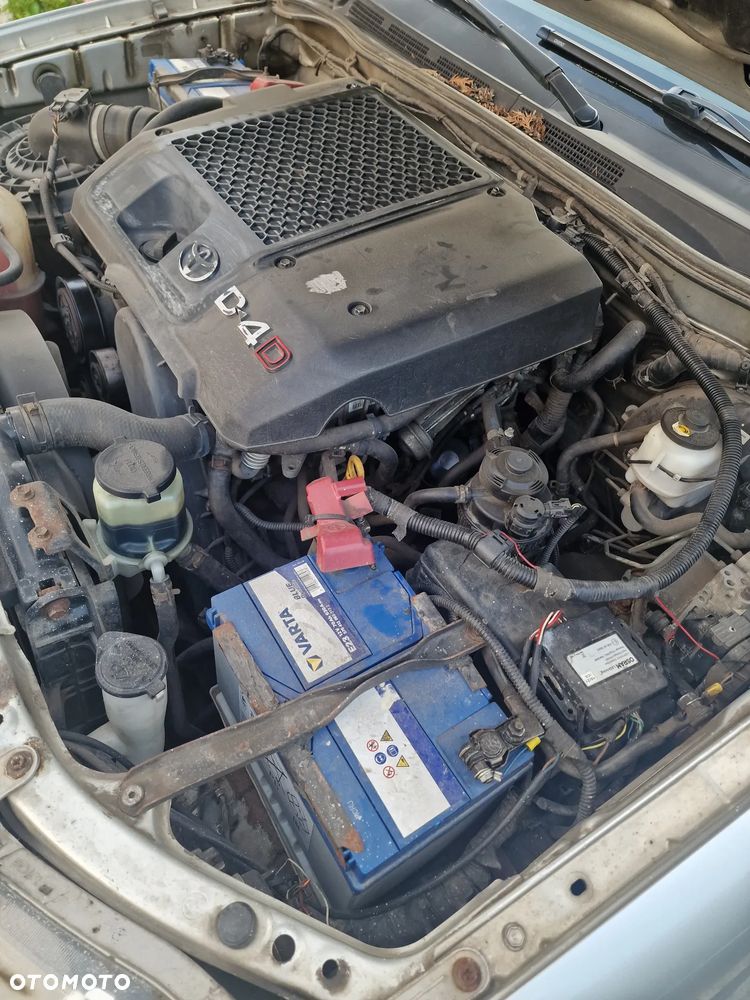 Toyota Hilux 3.0 D-4D Sol - 8