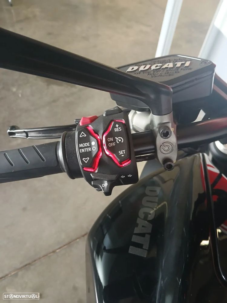 Ducati Diavel V4 - 13