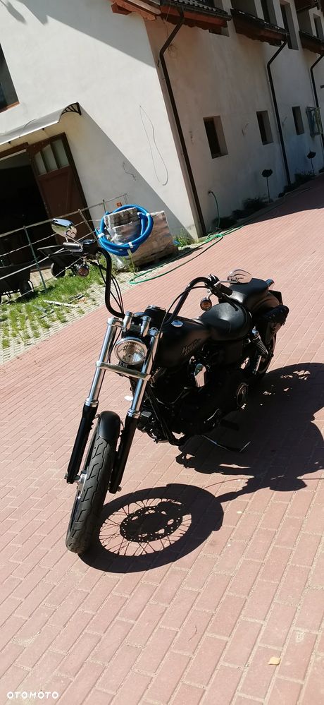 Harley-Davidson Dyna Street Bob - 4