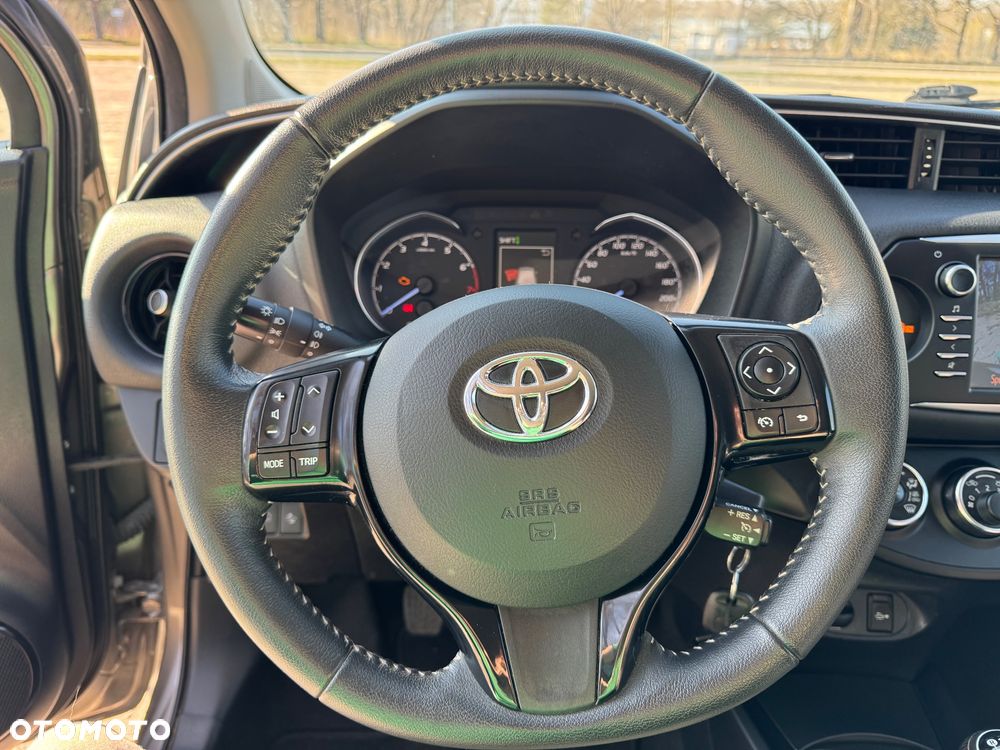 Toyota Yaris 1.5 Life - 13