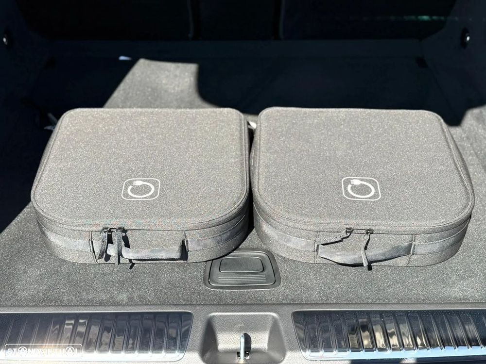 Mercedes-Benz EQE SUV 300 - 21