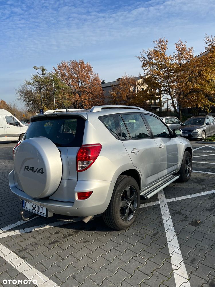 Toyota RAV4 - 3