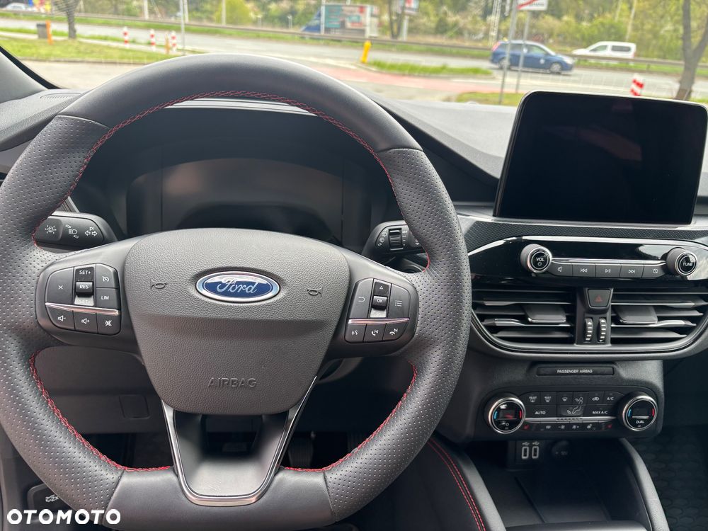 Ford Kuga 1.5 EcoBoost FWD ST-Line - 12