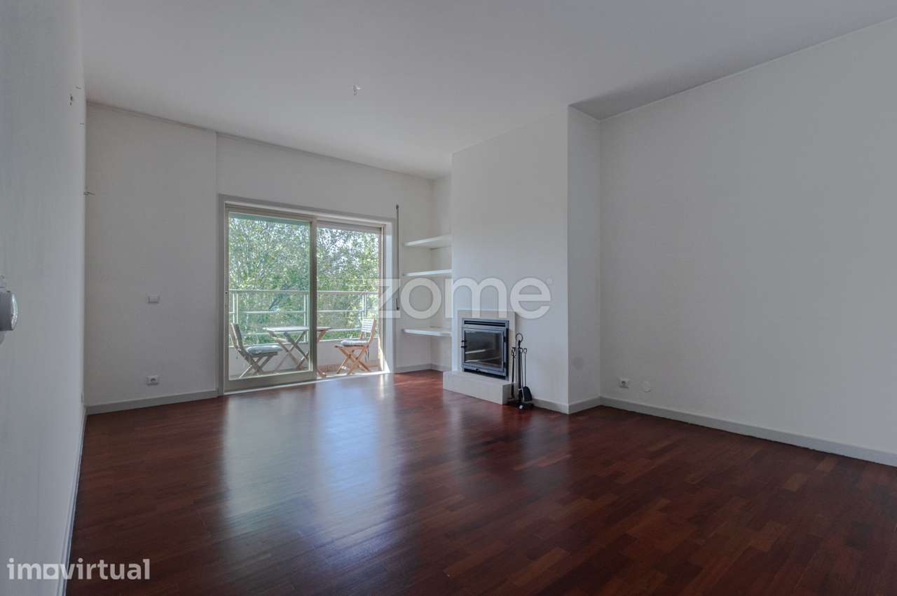 Apartamento T1+1 com 2 varandas, garagem e arrumos | Matosinhos - Grande imagem: 3/26
